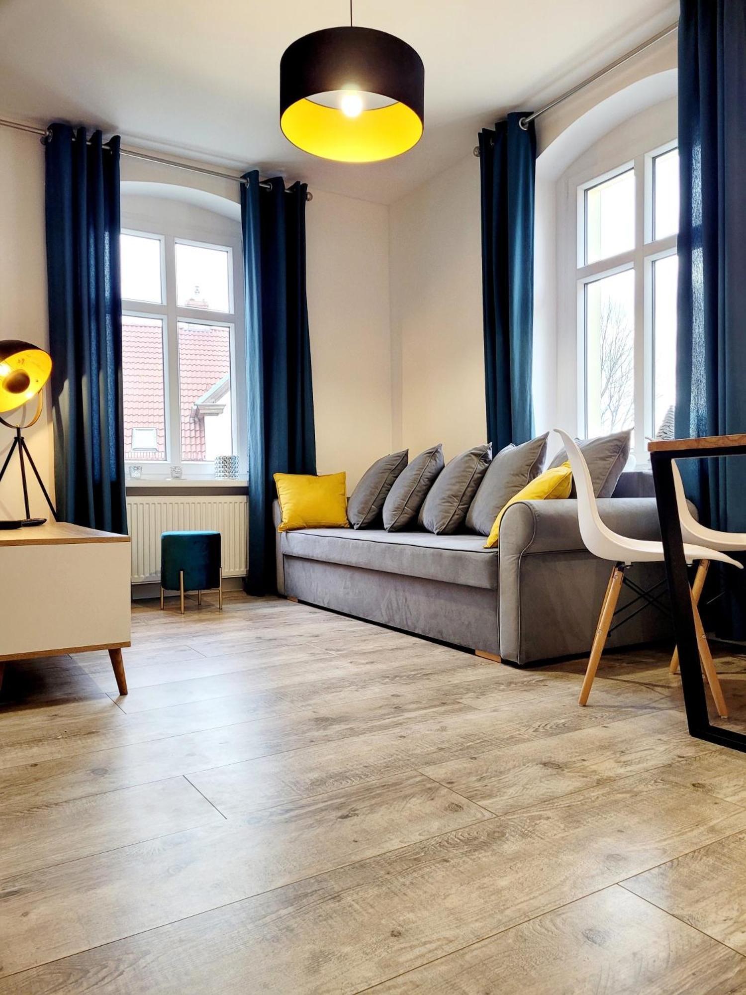Apartament Przy Placu Piastowskim يلينيا غورا المظهر الخارجي الصورة